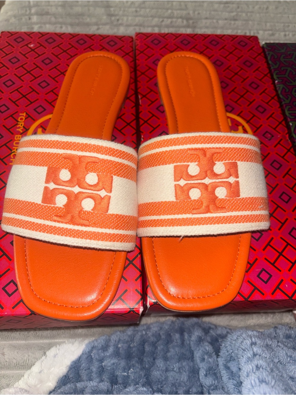 Tory Burch Orange and Cream Slide Sandals with Logo Strap - Picture 4 of 4